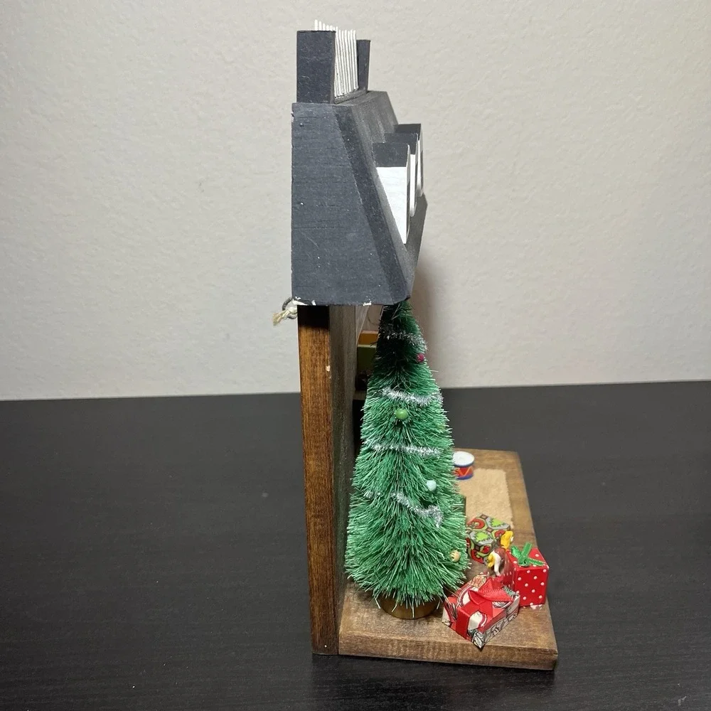 Poordevil’s Handmade Miniatures please review